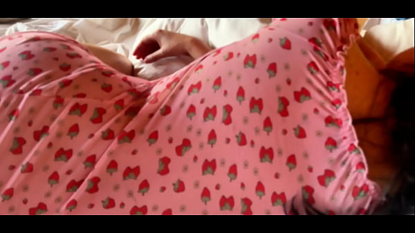 Pareja chilena amateur. Despierta a su novia con masajes y cogida romántica