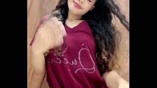 Teen With a Big Round Ass Horny Gets Her Beautiful Pussy Fucked by an Innocent Girl