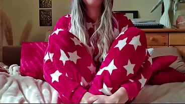 German Teen Anal play in the morning in her pajams (Deep Anal)